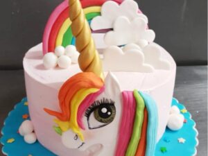 Tort "Unicorn si curcubeu"