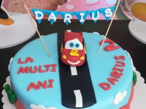 Tort "Fulger MCQueen invingator"