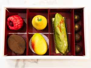 Fruit BOX - 5 prajituri in forma de fructe
